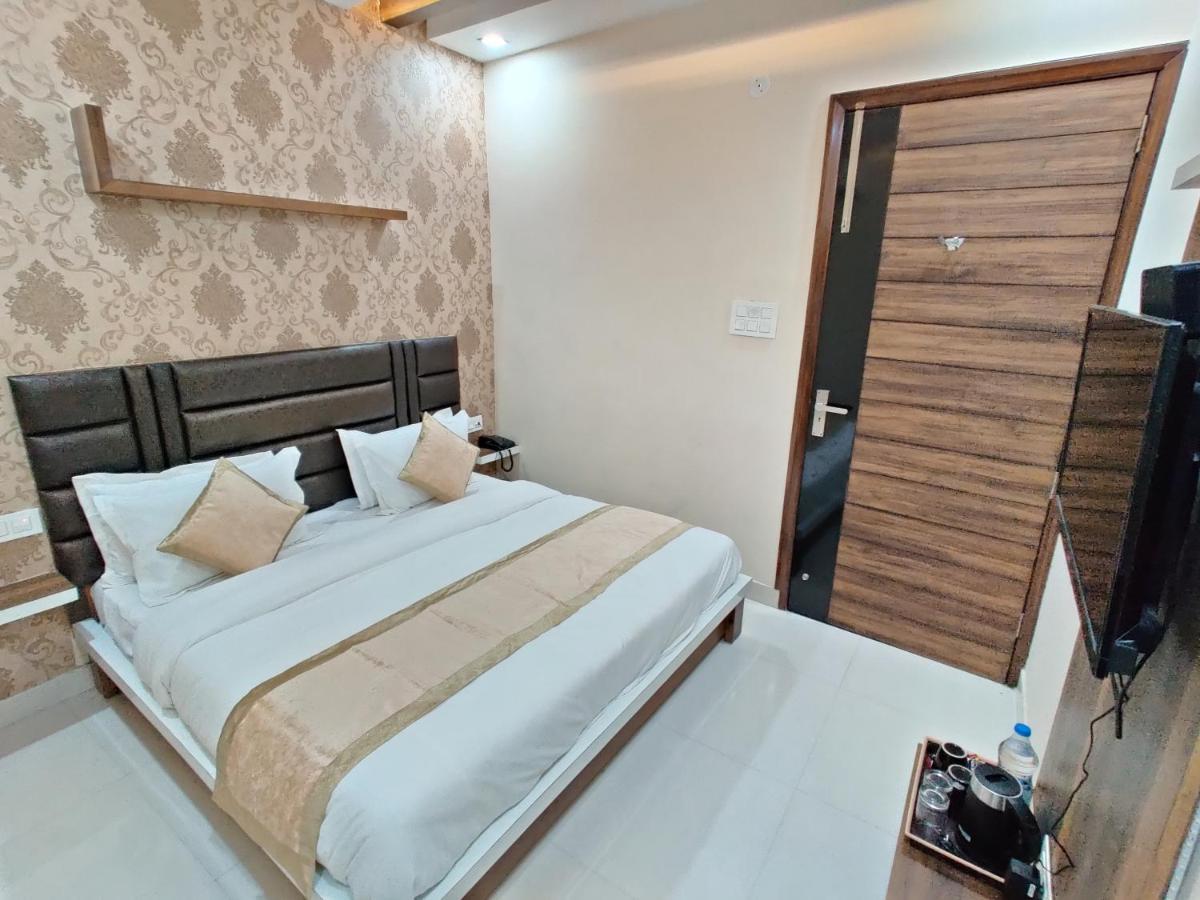 Guntas Residency Hotel Amritsar Ngoại thất bức ảnh