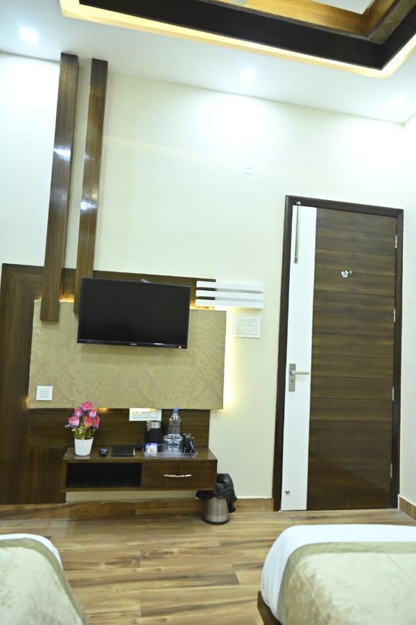 Guntas Residency Hotel Amritsar Ngoại thất bức ảnh