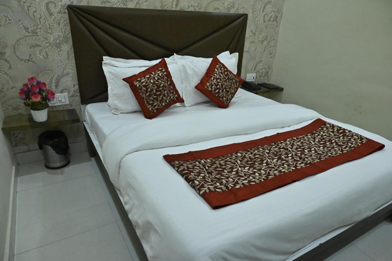 Guntas Residency Hotel Amritsar Ngoại thất bức ảnh